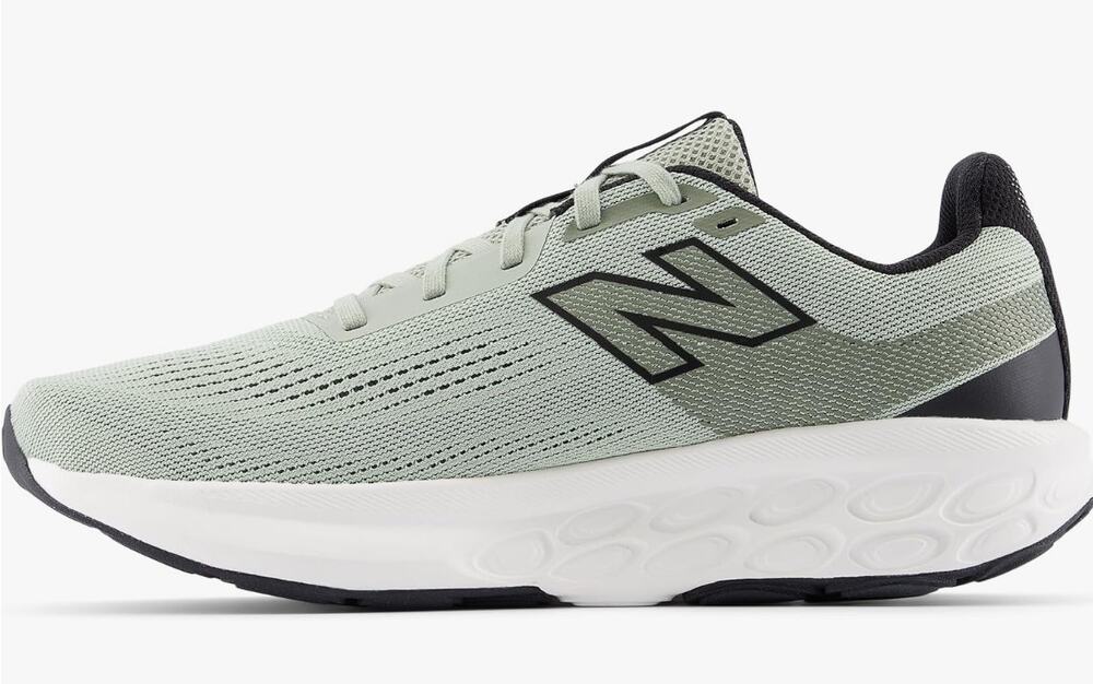 New Balance Men's Fresh Foam 520 V9 Running Shoe, 9.5 W